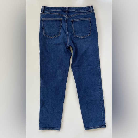 Talbots Women's Everyday Relaxed Jeans in Orion Wash Size 10 - Picture 3 of 10